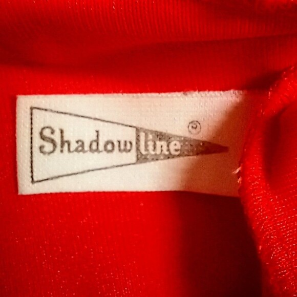 Shadowline Small Cap Sleeve Gown-Bright Red-100% Nylon-Vintage-Lace-USA Made - Picture 8 of 8